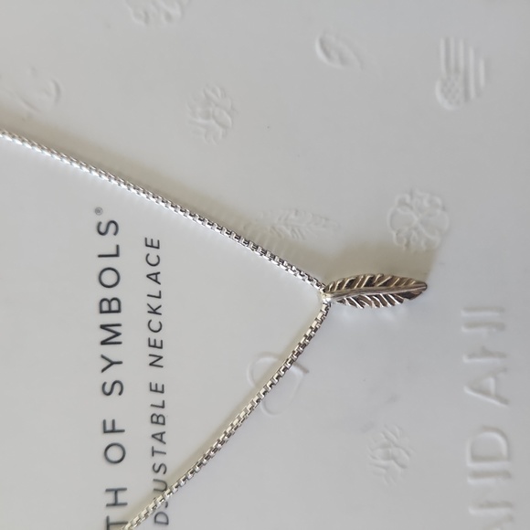 ALEX AND ANI 925S.S BEAUTIFUL 16-18IN FEATHER NECKLACE. - Picture 2 of 4